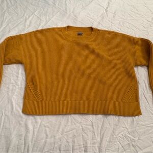 Duluth Trading Co Mustard Crew Neck Sweater